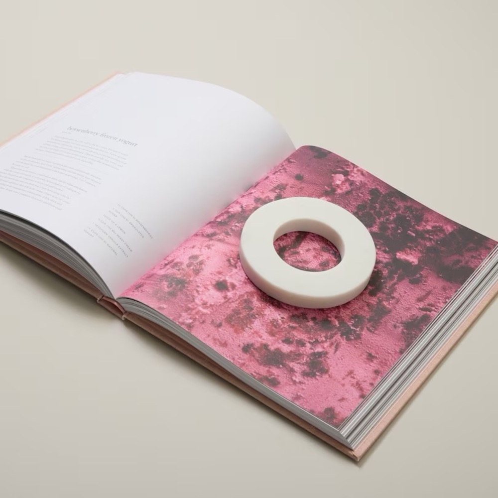 🆕 Marble Paperweight Circle, White, 4.25" x 4.25"